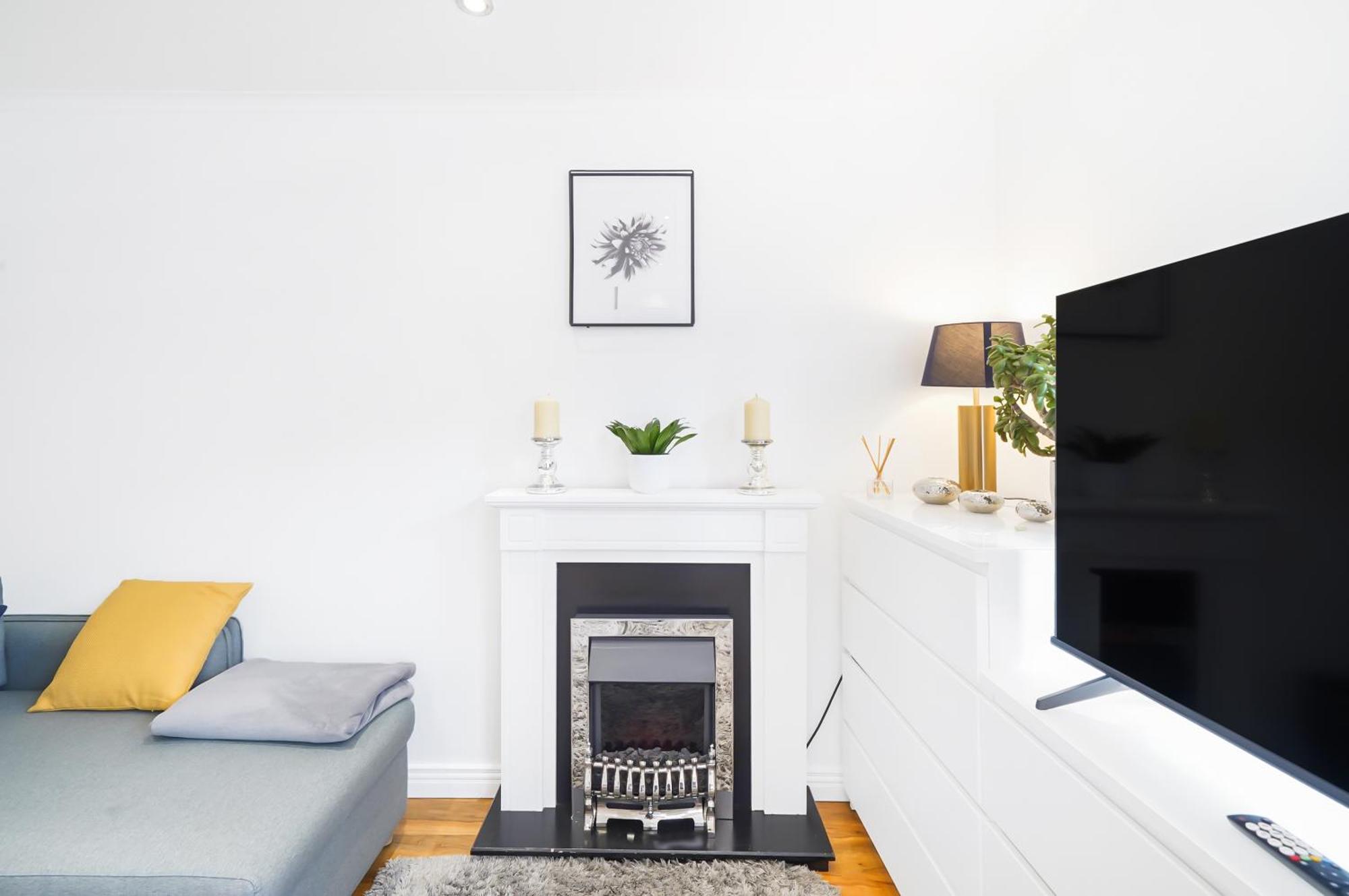 A Beautiful Stylish 2 Bedroom Apartment -City Of Лондон Екстериор снимка
