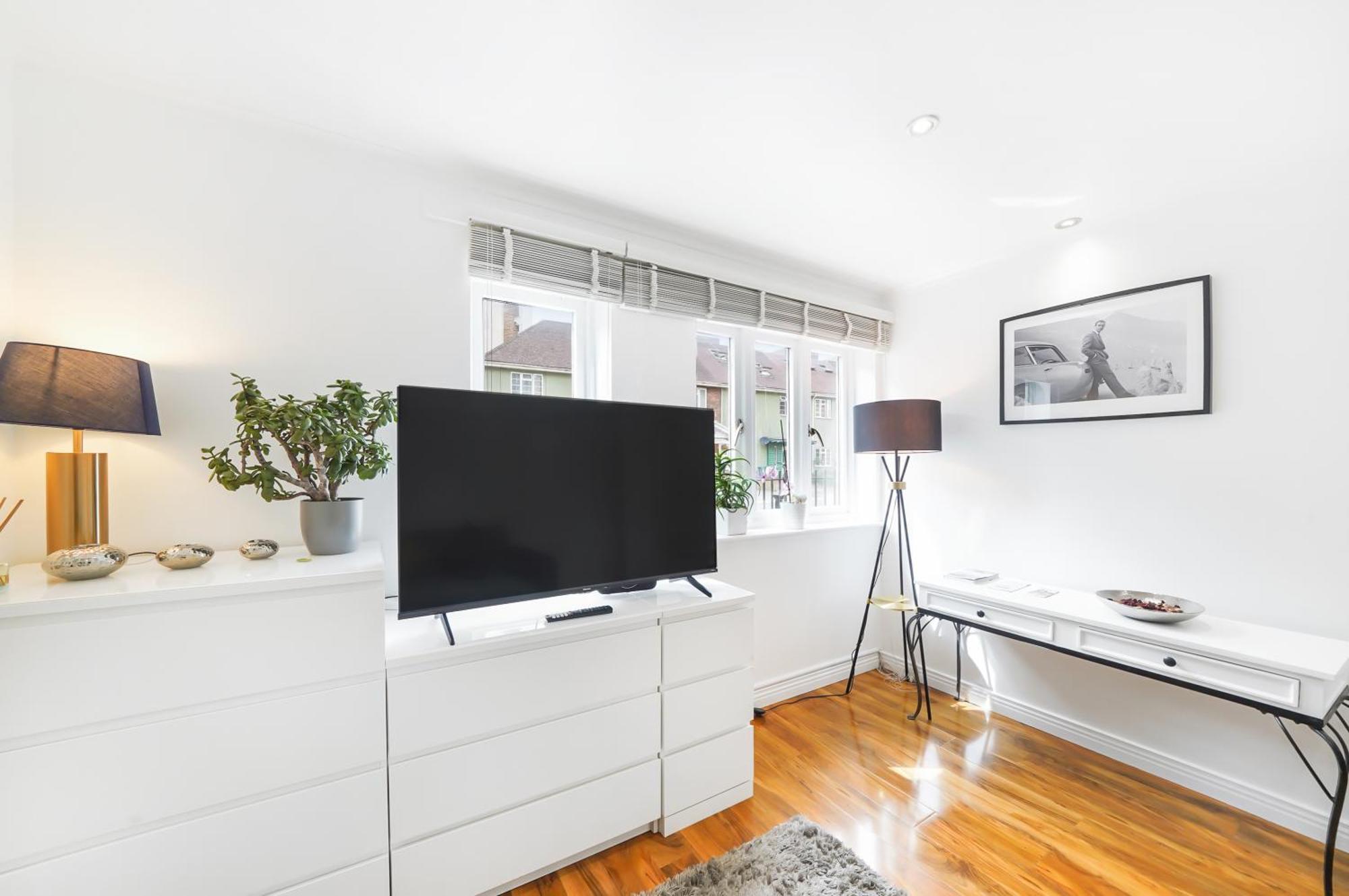 A Beautiful Stylish 2 Bedroom Apartment -City Of Лондон Екстериор снимка