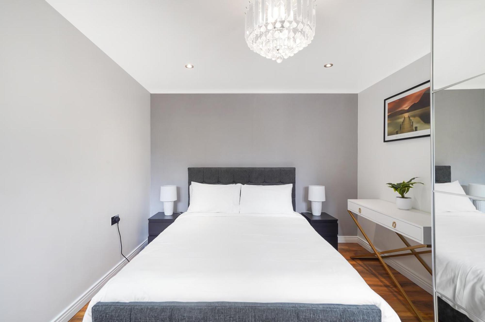 A Beautiful Stylish 2 Bedroom Apartment -City Of Лондон Екстериор снимка